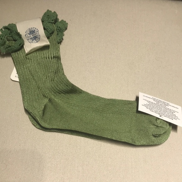Free People Accessories - NWT Free People Forrest Green Lace Ankle Socks